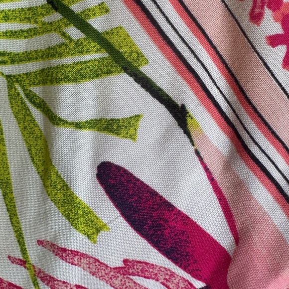 Vibrant Floral Hawaiian style Maxi Dress - Picture 6 of 8